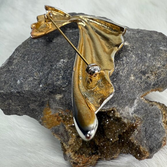 Vintage Silver Tone Abstract Sash Brooch - Picture 6 of 6